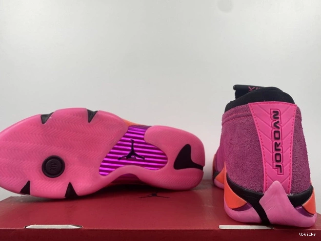 Reps TB (W) Retro Shocking 14 Low Pink Jordan DH4121-600 0731